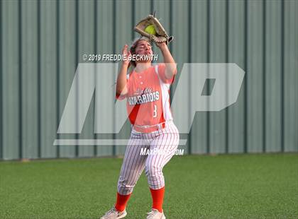 Thumbnail 3 in Bosqueville vs. Honey Grove (UIL 2A Regional Semifinal) photogallery.