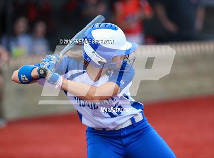Thumbnail 3 in Bosqueville vs. Honey Grove (UIL 2A Regional Semifinal) photogallery.