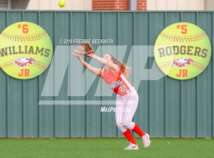 Thumbnail 1 in Bosqueville vs. Honey Grove (UIL 2A Regional Semifinal) photogallery.