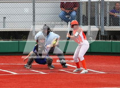 Thumbnail 3 in Bosqueville vs. Honey Grove (UIL 2A Regional Semifinal) photogallery.