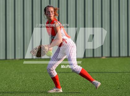 Thumbnail 3 in Bosqueville vs. Honey Grove (UIL 2A Regional Semifinal) photogallery.