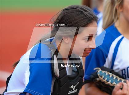 Thumbnail 2 in Bosqueville vs. Honey Grove (UIL 2A Regional Semifinal) photogallery.