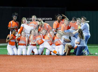 Thumbnail 1 in Bosqueville vs. Honey Grove (UIL 2A Regional Semifinal) photogallery.
