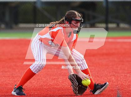 Thumbnail 3 in Bosqueville vs. Honey Grove (UIL 2A Regional Semifinal) photogallery.