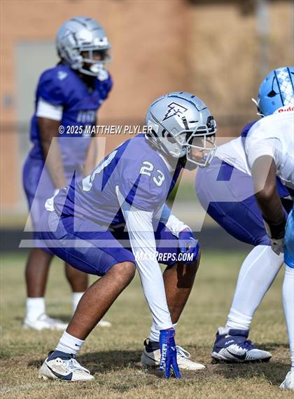 Thumbnail 3 in Cleveland @ South Garner photogallery.