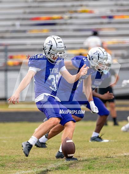 Thumbnail 3 in Cleveland @ South Garner photogallery.
