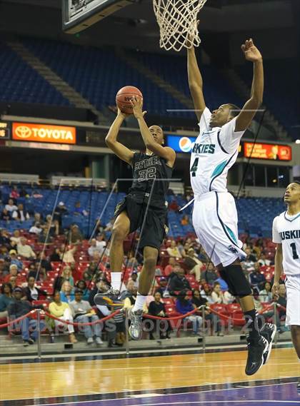 Thumbnail 1 in Bethel vs. Sheldon (CIF SJS D-1 Semi Finals) photogallery.