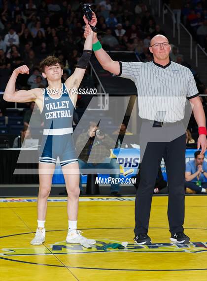Thumbnail 2 in NYSPHSAA Wrestling Championships - Finals 101 lbs - 124 lbs photogallery.