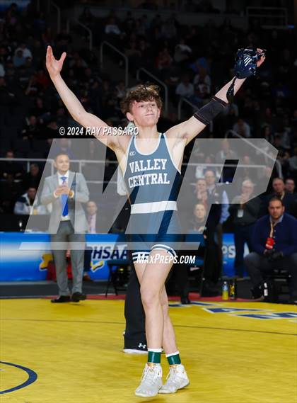 Thumbnail 3 in NYSPHSAA Wrestling Championships - Finals 101 lbs - 124 lbs photogallery.