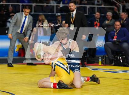 Thumbnail 3 in NYSPHSAA Wrestling Championships - Finals 101 lbs - 124 lbs photogallery.