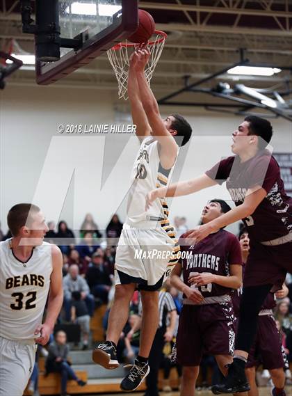Thumbnail 3 in Cass Lake-Bena vs. Clearbrook-Gonvick (MSHSL 8A Round 2 Playoff) photogallery.