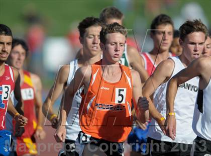 Thumbnail 2 in CIF State Track and Field Championships (Day 1 - Boys 1600m) photogallery.
