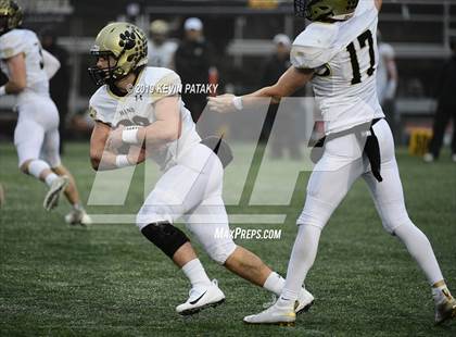 Thumbnail 1 in Daniel Hand vs. St. Joseph (CIAC Class L Final) photogallery.