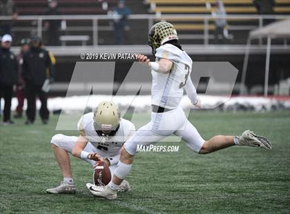 Thumbnail 2 in Daniel Hand vs. St. Joseph (CIAC Class L Final) photogallery.
