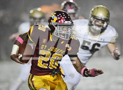 Thumbnail 2 in Daniel Hand vs. St. Joseph (CIAC Class L Final) photogallery.