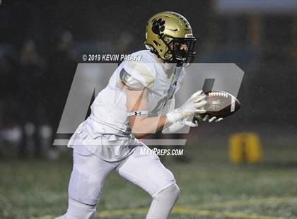Thumbnail 3 in Daniel Hand vs. St. Joseph (CIAC Class L Final) photogallery.