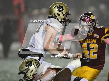 Thumbnail 2 in Daniel Hand vs. St. Joseph (CIAC Class L Final) photogallery.