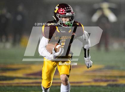 Thumbnail 3 in Daniel Hand vs. St. Joseph (CIAC Class L Final) photogallery.