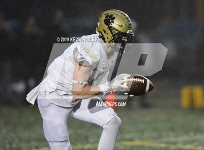 Thumbnail 2 in Daniel Hand vs. St. Joseph (CIAC Class L Final) photogallery.