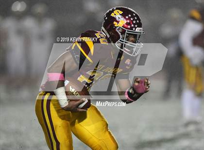Thumbnail 3 in Daniel Hand vs. St. Joseph (CIAC Class L Final) photogallery.