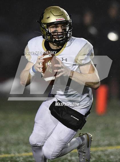 Thumbnail 2 in Daniel Hand vs. St. Joseph (CIAC Class L Final) photogallery.