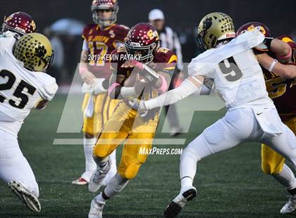 Thumbnail 2 in Daniel Hand vs. St. Joseph (CIAC Class L Final) photogallery.