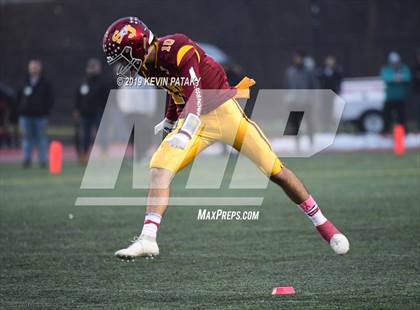 Thumbnail 2 in Daniel Hand vs. St. Joseph (CIAC Class L Final) photogallery.