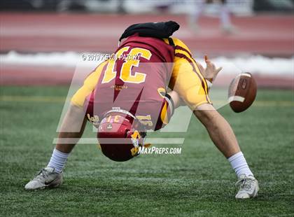 Thumbnail 2 in Daniel Hand vs. St. Joseph (CIAC Class L Final) photogallery.