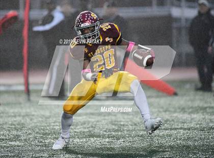 Thumbnail 3 in Daniel Hand vs. St. Joseph (CIAC Class L Final) photogallery.