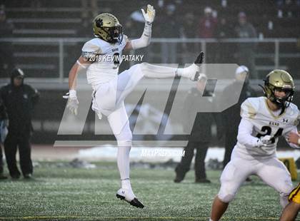 Thumbnail 2 in Daniel Hand vs. St. Joseph (CIAC Class L Final) photogallery.