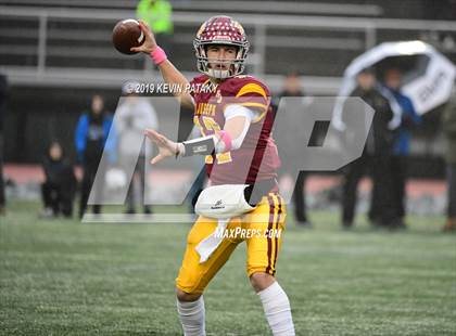 Thumbnail 3 in Daniel Hand vs. St. Joseph (CIAC Class L Final) photogallery.