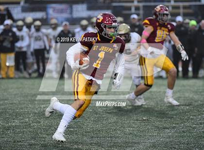 Thumbnail 1 in Daniel Hand vs. St. Joseph (CIAC Class L Final) photogallery.
