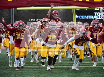 Thumbnail 1 in Daniel Hand vs. St. Joseph (CIAC Class L Final) photogallery.
