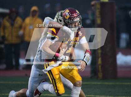Thumbnail 2 in Daniel Hand vs. St. Joseph (CIAC Class L Final) photogallery.