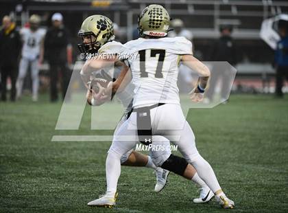 Thumbnail 3 in Daniel Hand vs. St. Joseph (CIAC Class L Final) photogallery.