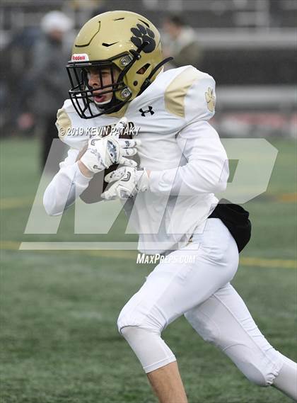 Thumbnail 1 in Daniel Hand vs. St. Joseph (CIAC Class L Final) photogallery.