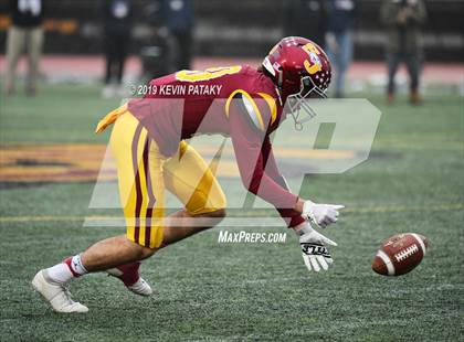 Thumbnail 3 in Daniel Hand vs. St. Joseph (CIAC Class L Final) photogallery.