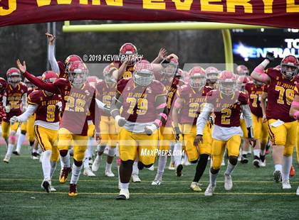 Thumbnail 2 in Daniel Hand vs. St. Joseph (CIAC Class L Final) photogallery.