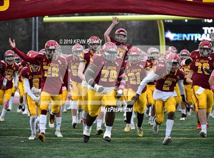 Thumbnail 3 in Daniel Hand vs. St. Joseph (CIAC Class L Final) photogallery.