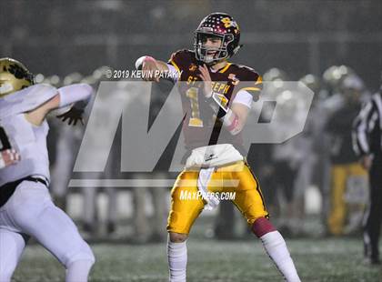Thumbnail 2 in Daniel Hand vs. St. Joseph (CIAC Class L Final) photogallery.