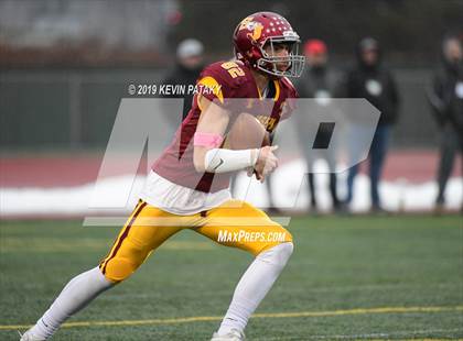 Thumbnail 2 in Daniel Hand vs. St. Joseph (CIAC Class L Final) photogallery.