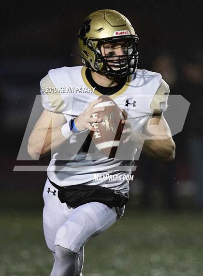 Thumbnail 1 in Daniel Hand vs. St. Joseph (CIAC Class L Final) photogallery.