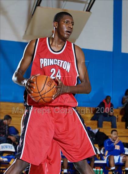 Thumbnail 1 in Thomas Edison vs Princeton Day Academy (Queens Jam Christmas Classic) photogallery.