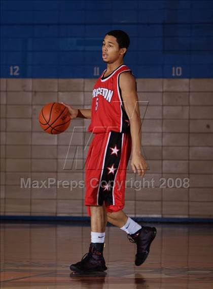 Thumbnail 3 in Thomas Edison vs Princeton Day Academy (Queens Jam Christmas Classic) photogallery.