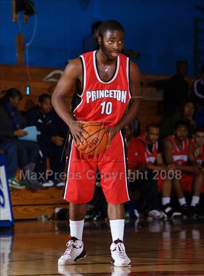 Thumbnail 2 in Thomas Edison vs Princeton Day Academy (Queens Jam Christmas Classic) photogallery.