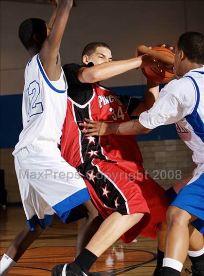 Thumbnail 2 in Thomas Edison vs Princeton Day Academy (Queens Jam Christmas Classic) photogallery.