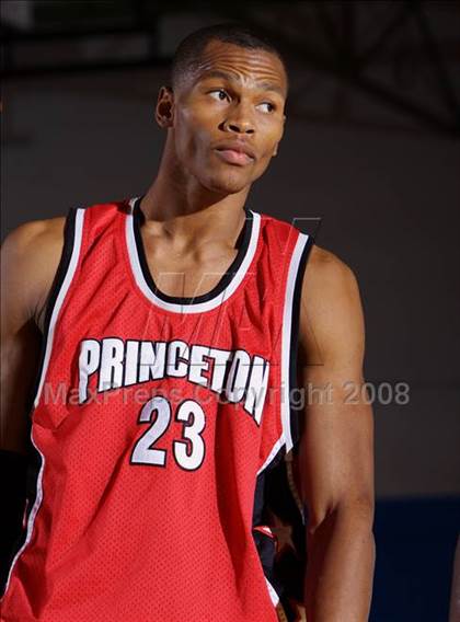 Thumbnail 2 in Thomas Edison vs Princeton Day Academy (Queens Jam Christmas Classic) photogallery.