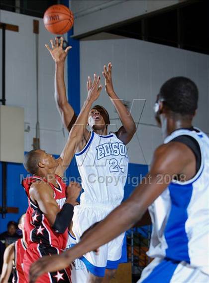 Thumbnail 2 in Thomas Edison vs Princeton Day Academy (Queens Jam Christmas Classic) photogallery.
