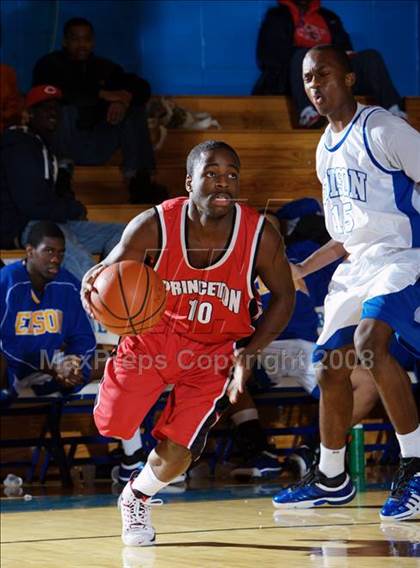 Thumbnail 2 in Thomas Edison vs Princeton Day Academy (Queens Jam Christmas Classic) photogallery.