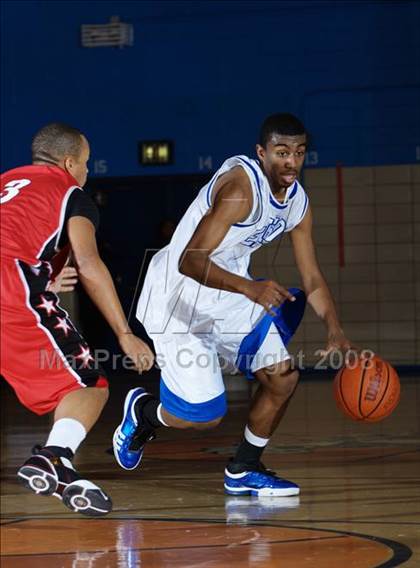 Thumbnail 3 in Thomas Edison vs Princeton Day Academy (Queens Jam Christmas Classic) photogallery.